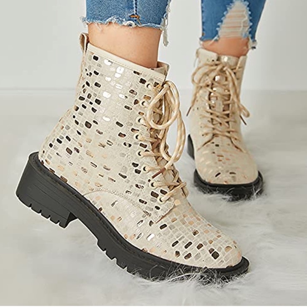 Beige Gold Fashion Combat Boots / Lug Sole / Lace-Front & Side Zip - Size 9 NWT